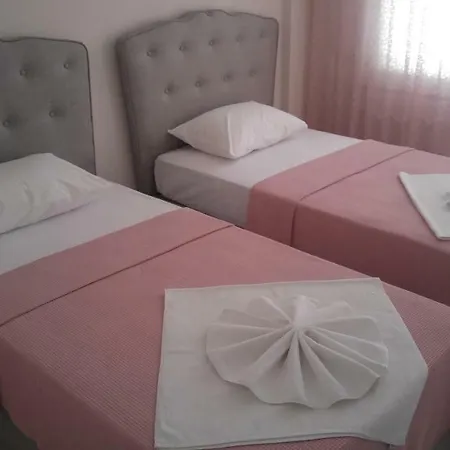 Villa Twins Minta *